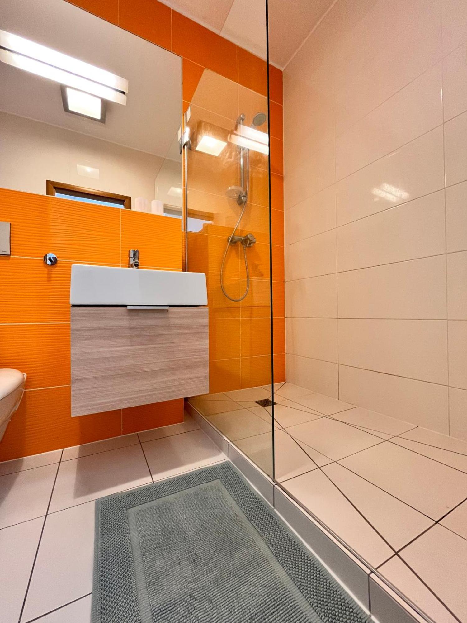 Mercury Two-Bedroom Apartment & Parking Świnoujście Exterior foto